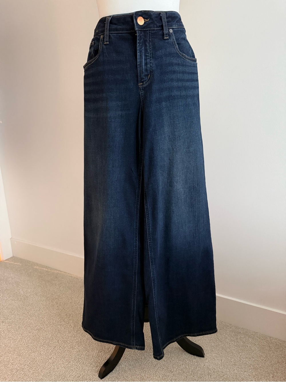 Silver Jeans Wide-Leg High-Rise Jeans in Dark Indigo size 32